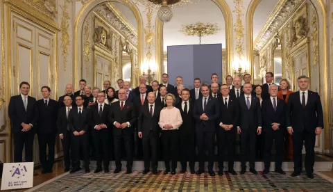 epa11886936 French President Emmanuel Macron (C) and European leaders pose for a family picture during a meeting as part of the Artificial Intelligence (AI) Action Summit at the Elysee in Paris, France, 10 February 2025. The summit takes place from 10 to 11 February. EPA/TERESA SUAREZ/POOL