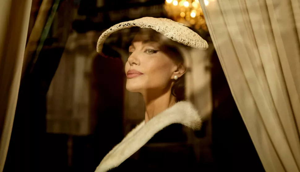 maria, angelina jolie