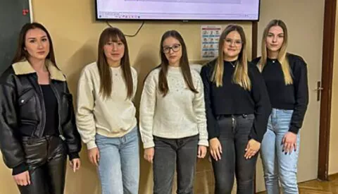 NAŠICE - Našičke srednjoškolke, sudioncie Europskom 