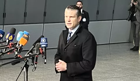 Bruxelles, 13.2.2025.- Ministar obrane SAD-a Pete Hegseth prije po?etka drugog dana sastanka ministara obrane dr?ava ?lanica NATO-a u Bruxellesu. foto HINA/ Slavko VUKADIN/ ua