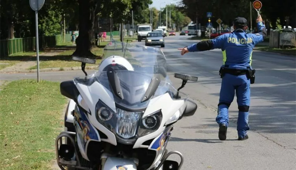 Akcija policije, kontrola prometa, ilustracija