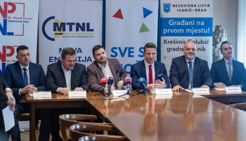 Zagreb, 15.2.2025 - Šest predstavnika nezavisnih lista potpisalo je Memorandum o suradnji u cilju zajedničkog nastupa i političke suradnje na području Zagrebačke županije na predstojećim lokalnim izborima u 2025. godini. Na slici Goran Navoj, Matija Teur, Marko Magdić, Dario Zurovec, Nenad Panian i Krešimir Golubić.Foto Hina/ Dario GRZELJ/ dag
