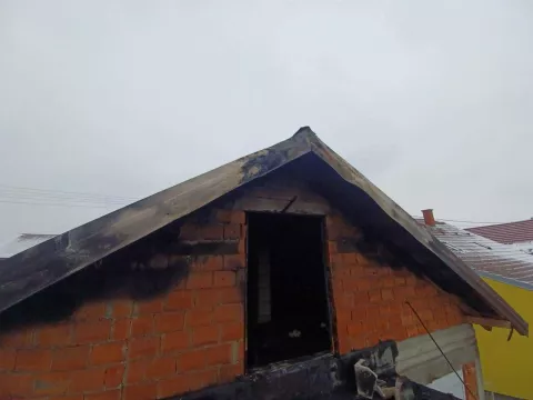 Požar kuće u Bickom Selu u Brodsko-posavskoj županiji