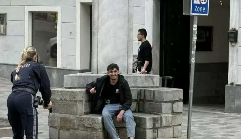 Terrorist attack in Villach, Austria.A Syrian asylum seeker stabbed 5 random people on the street, killing a 14-year-old boy.Witnesses say he shouted "Allahu Akbar" after the attack and was smiling when arrested by the police. Source: Salzburger Nachrichten.