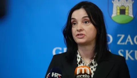 Zagreb, 14.02.2025. - U zgradi Stare gradske vijećnice održana je Međunarodna konferencija "Razvojem zelene infrastrukture do klimatski neutralnih gradova". Gradonačelnik Grada Zagreba Tomislav Tomašević održao je uvodni govor te sudjelovao na panel raspravi "Ključni elementi zelene infrastrukture: brži put do energetske učinkovitosti i klimatske neutralnosti". Na fotografiji Marija Vučković. foto HINA /Zvonimir KUHTIĆ/ kuzo