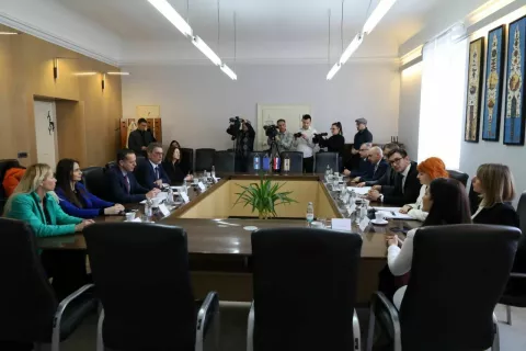 Ministar znanosti, obrazovanja i mladih Radovan Fuchs u posjetu Vukovaru, sastanak u sjedištu VSŽ