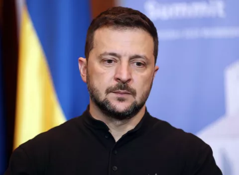 Dubrovnik, 09.10.2024 - Predsjednik Vlade Republike Hrvatske Andrej Plenkovi? i predsjednik Ukrajine Volodimir Zelenskij doma?ini su 3. sastanka na vrhu Ukrajina - Jugoisto?na Europa, u Hotelu Excelsior u Dubrovniku. Potpisivanje Sporazuma o dugoro?noj suradnji i potpori izme?u Hrvatske i Ukrajine koji potpisuju predsjednik Vlade Andrej Plenkovi? i predsjednik Ukrajine Volodomir Zelenskij.foto HINA/ POOL/ Damir SEN?AR/ ds