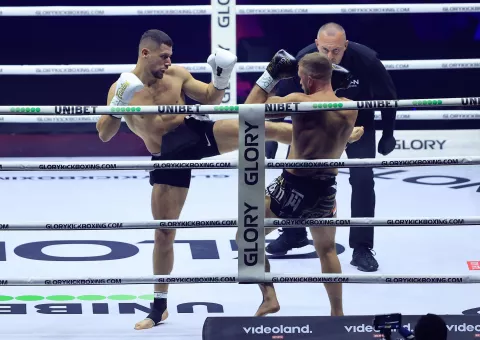 21.09.2024., Zagreb, Arena - Turnir u kickboxingu, Glory 95, odrzava se u Areni Zagreb. Photo: Marko Prpic/PIXSELLAntonio Krajinović - Teo Mikelić KRAJINOVIC UDARA