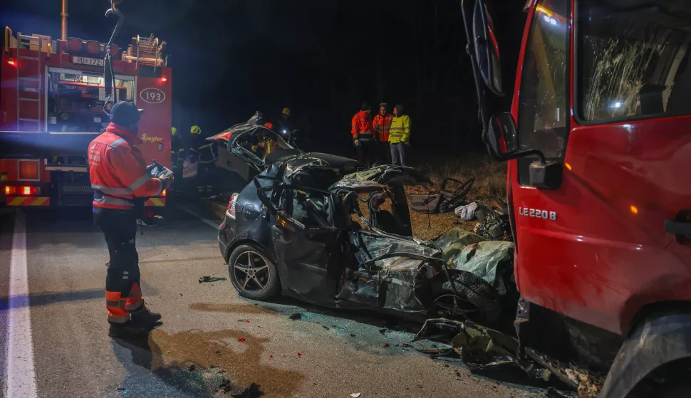 18.02.2025., Svetvincenat - U prometnoj nesreci izmedju kamiona i automobila koja se dogodila na drzavnoj cesti D77 na dionici ceste Vodnjan - Zminj kod sela Bibici smrtnoj je stradala jedna osoba. Photo: Srecko Niketic/PIXSELL