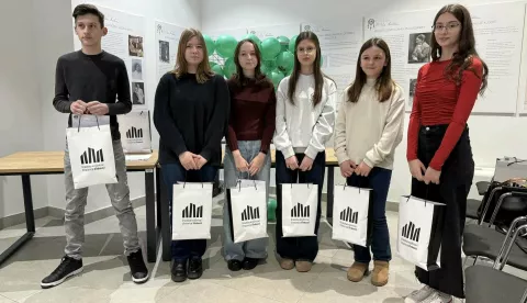 VINKOVCI - Na natječaju Bookface na 19. rođendanu Bibliobusa, pobijedio Damjan koji liči TesliVELJAČA 2025.