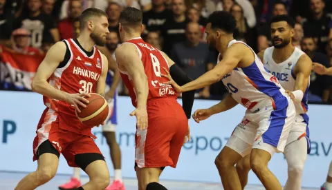 Zadar, 21.02.2025. - Dvorana Jazine, kvalifikacijska utakmica za Europsko prvenstvo u košarci 2025. godine između Hrvatske i Francuske.Na fotografiji: Dominik Mavra, Foto HINA/Zvonko KUCELIN