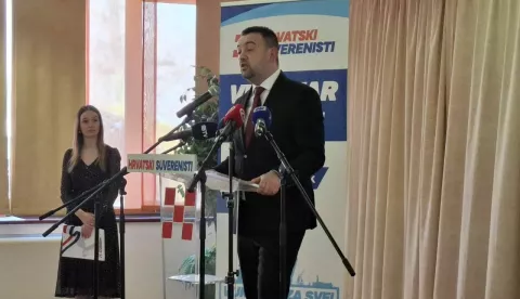 Marijan Pavliček, kandidat HS-a za gradonačelnika Vukovarakonferencija HS-a u Vukovaru