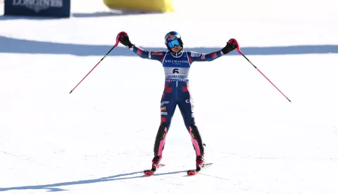 epa11897826 Zrinka Ljutic of Croatia gestures in the finish area during the Women's Slalom at the FIS Alpine Skiing World Championships in Saalbach Hinterglemm, Austria, 15 February 2025. EPA/ANNA SZILAGYI