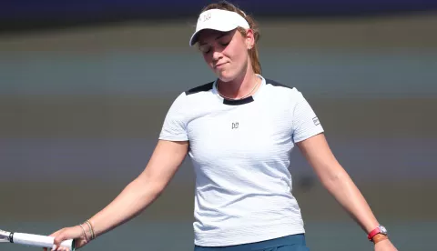 epa11900335 Donna Vekic of Croatia gestures during her first round match against Sofia Kenin of USA at the Dubai Tennis Championships in Dubai, United Arab Emirates, 16 February 2025. EPA/ALI HAIDER