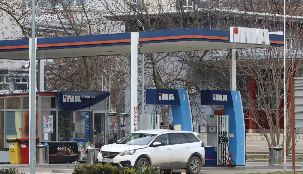 Osijek, 03. 02. 2025, Benzinska pumpa, benzinska postaja, gorivo, cijene goriva, ilustracija.snimio GOJKO MITIĆ