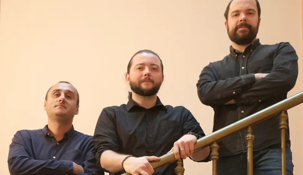 Osijek, 27. 11. 2024., Županijska ulica, Društveni atelje, Na krajičku jezika, Slavko Babić; Bruno Koić; Mislav Bartoš SNIMIO BRUNO JOBST