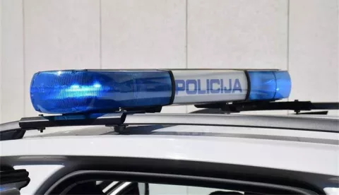 Nakon prometne nesreće kod Stare Petrove Slatine u bolnici preminula 91-godišnja putnica iz automobila
