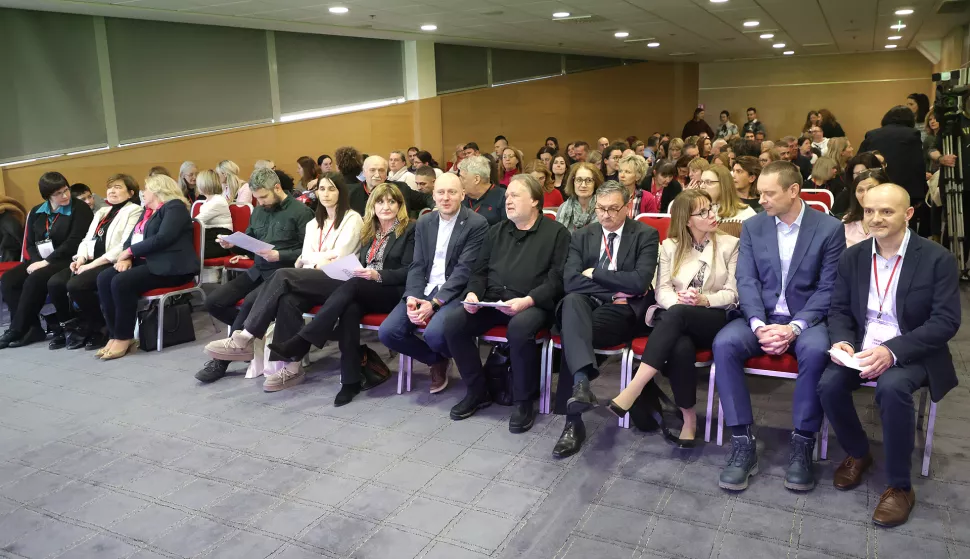 Osijek, 26. 02. 2025., Hotel Osijek, XVII. HSNF, Hrvatski simpozij o nastavi fizikeSNIMIO BRUNO JOBST
