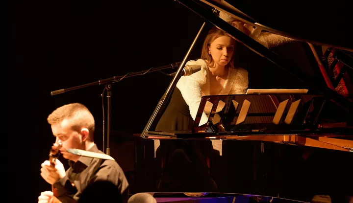 Duo Hegedus Marijanovic - Klavir i tambura