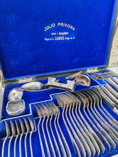 Secesijski beštek - Sajam antikviteta - AntikfanatikOsijek, 1. ožujka 2025.Snimio: Grgur Marko Ivanković