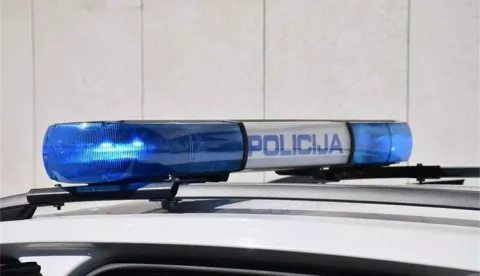 Nakon prometne nesreće kod Stare Petrove Slatine u bolnici preminula 91-godišnja putnica iz automobila