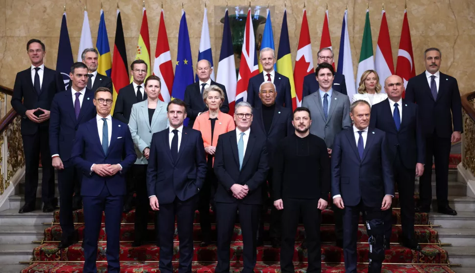 epaselect epa11935011 (L-R, front row) Finnish President Alexander Stubb, French President Emmanuel Macron, British Prime Minister Keir Starmer, Ukrainian President Volodymyr Zelensky, Polish Prime Minister Donald Tusk, (L-R, second row) Spain's Prime Minister Pedro Sanchez, Danish Prime Minister Mette Frederiksen, President of the European Commission Ursula Von der Leyen, President of the European Council Antonio Costa, Canadian Prime Minister Justin Trudeau, Romania's interim President Ilie Bolojan, (L-R, third row) NATO Secretary General Mark Rutte, Dutch Prime Minister Dick Schoof, Swedish Prime Minister Ulf Kristersson, German Chancellor Olaf Scholz, Norwegian Prime Minister Jonas Gahr Store, Prime Minister of the Czech Republic Petr Fiala, Italy's Prime Minister Giorgia Meloni and Turkish Foreign Minister Hakan Fidan, pose for a family photo ahead of the plenary meeting during a summit on Ukraine, at Lancaster House in London, Britain, 02 March 2025. Starmer is hosting a summit of European leaders in London to discuss the ongoing war in Ukraine. EPA/NEIL HALL/POOL
