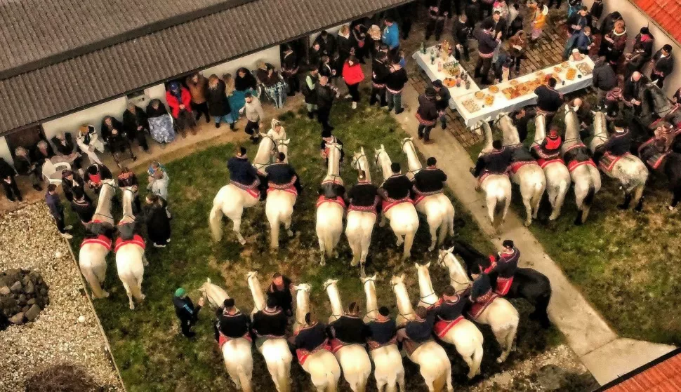 fotka je preuzeta s fejsa načelnika Davora Tubajskog