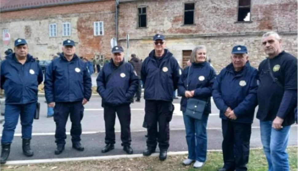 ĐAKOVOUdruga umirovljenih i pričuvnih djelatnika MUP-a RH - Policijske postaje Đakovo, ponosno je proteklog vikenda u Pakracu obilježila važan dan za RH &ndash; 34. obljetnicu početka Domovinskog rataOŽUJAK 2025.