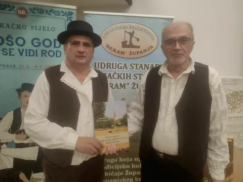 Autori monografije o Đermufoto: Marija Lešić Omerović