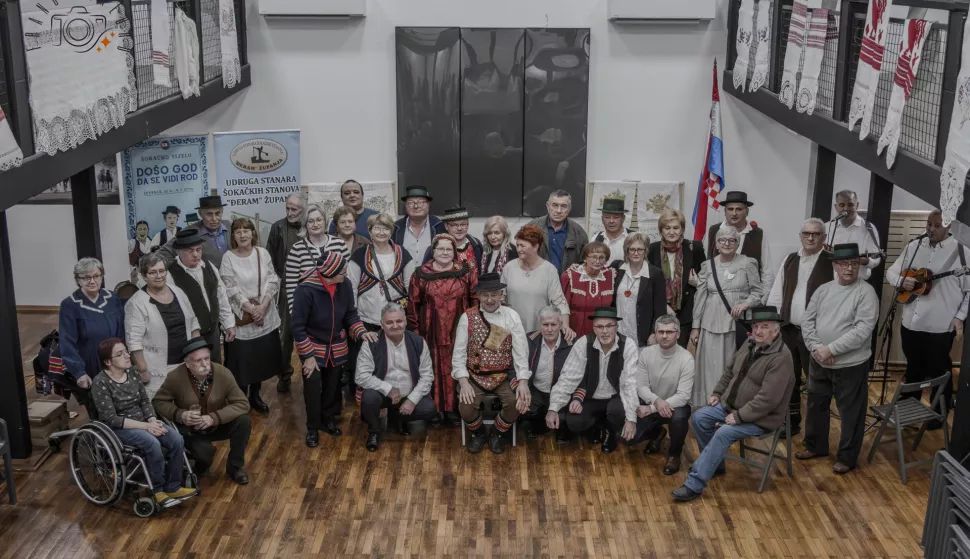 Članovi Udruge Đeram Županjafoto: Franjo Škegro