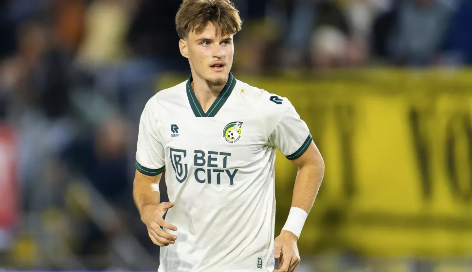 BREDA, NETHERLANDS - SEPTEMBER 14: Luka Tunjic of Fortuna Sittard looks on during the Dutch Eredivisie match between NAC Breda and Fortuna Sittard at Rat Verlegh Stadion on September 14, 2024 in Breda, Netherlands. (Photo by Joris Verwijst/Orange Pictures)