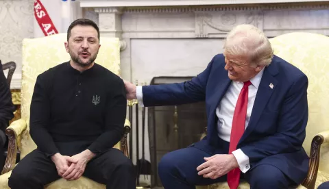 epa11930695 US President Donald Trump (R) meets with Ukrainian President Volodymyr Zelensky (L) in the Oval Office of the White House in Washington, DC, USA, 28 February 2025. Zelensky is in Washington to sign the framework of a deal, pushed by President Trump, to share Ukraines's mineral wealth with the US. EPA/JIM LO SCALZO/POOL