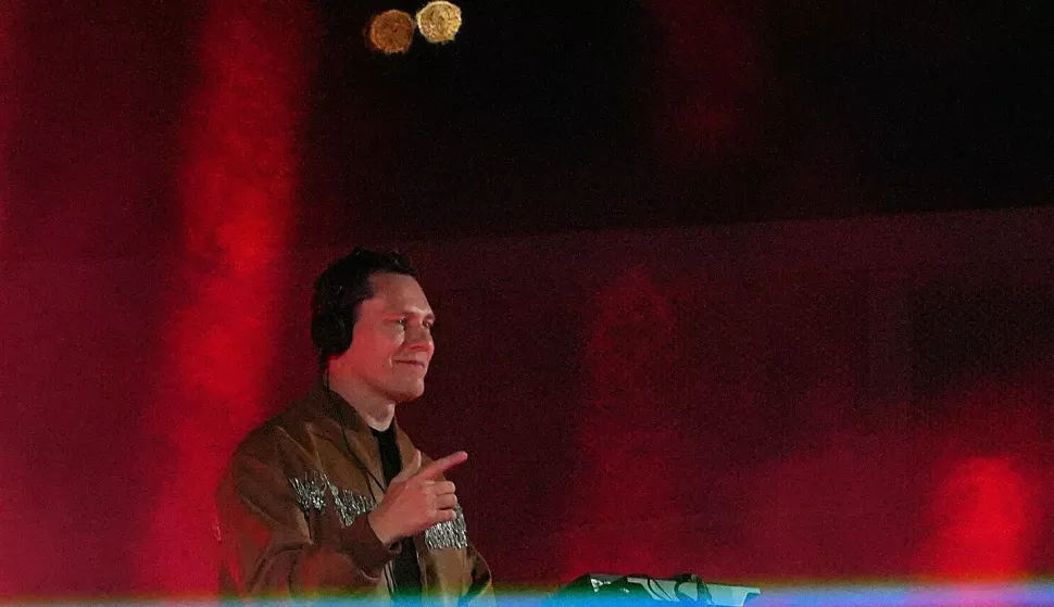 November 15th, 2023, Las Vegas Street Circuit, Las Vegas, FORMULA 1 HEINEKEN SILVER LAS VEGAS GRAND PRIX 2023, in the picture The spectacular opening ceremony of the Las Vegas Grand Prix with DJ Tiesto. Photo: Hasan Bratic/DPA