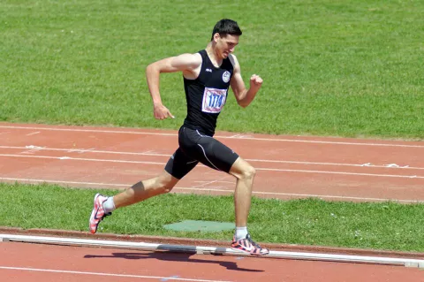 Sjajni virovitički atletičar Marino Bloudek okrenuo novi list u svojoj karijeri SNIMIO: ALTETSKI KLUB AGRAM ZAGREB