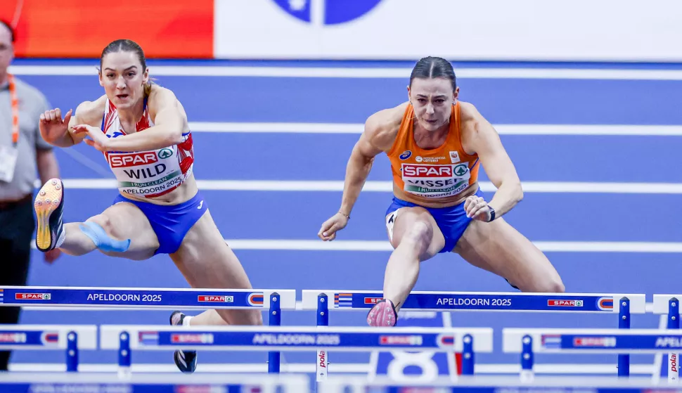 Mia Wild of Croatia and Nadine Visser of the Netherlands during the Day One of the European Athletics Indoor Championships at Omnisport Apeldoorn on March 6, 2025 in Apeldoorn, Netherlands. (Photo by Marcel ter Bals/DeFodi Images) Photo: Marcel ter Bals/DeFodi Images/DEFODI