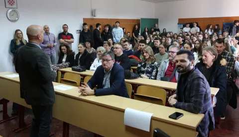 Osijek, 03. 08. 2025, Odjel za fiziku, Gajev trg 6. Zimska škola fizike.snimio GOJKO MITIĆ