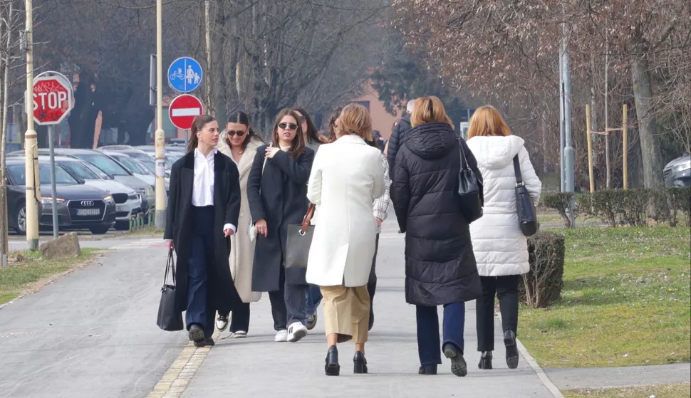 Osijek, 27. 02. 2025., ljudi, žene, šetnja, stanovnici grada, slobodnjak, slobodnjaciSNIMIO BRUNO JOBST