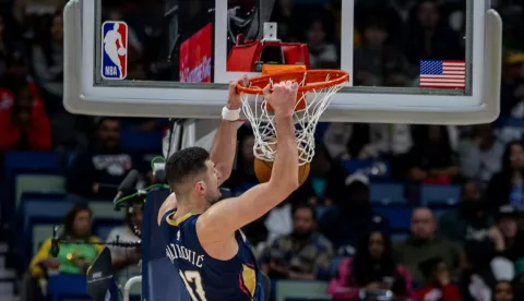 Hrvatski košarkaš, 23-godišnji Karlo Matković ostvario je najbolji učinak karijere u NBA ligi postigavši 19 koševa u 114-96 domaćoj pobjedi New Orleans Pelicansa protiv San Antonio Spursa.