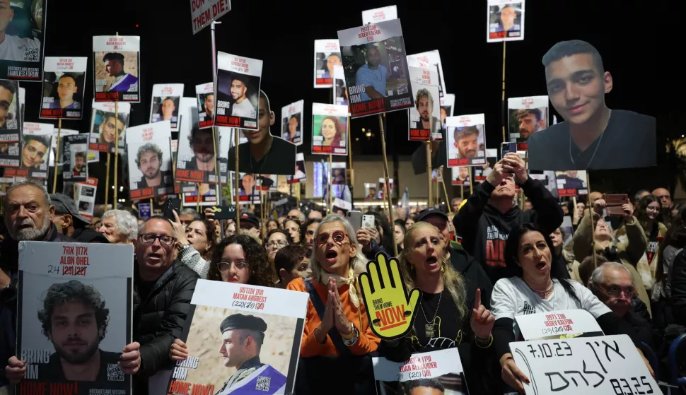 epa11949791 Families of Israeli hostages held by Hamas in Gaza, and their supporters, attend a protest calling for the completion of the hostage deal between Israel and Hamas, outside the Kirya military headquarters in Tel Aviv, Israel, 08 March 2025. According to the Israeli army (IDF) spokesperson, around 59 Israeli hostages remain in captivity in the Gaza Strip, including the bodies of at least 35 confirmed dead. EPA/ABIR SULTAN