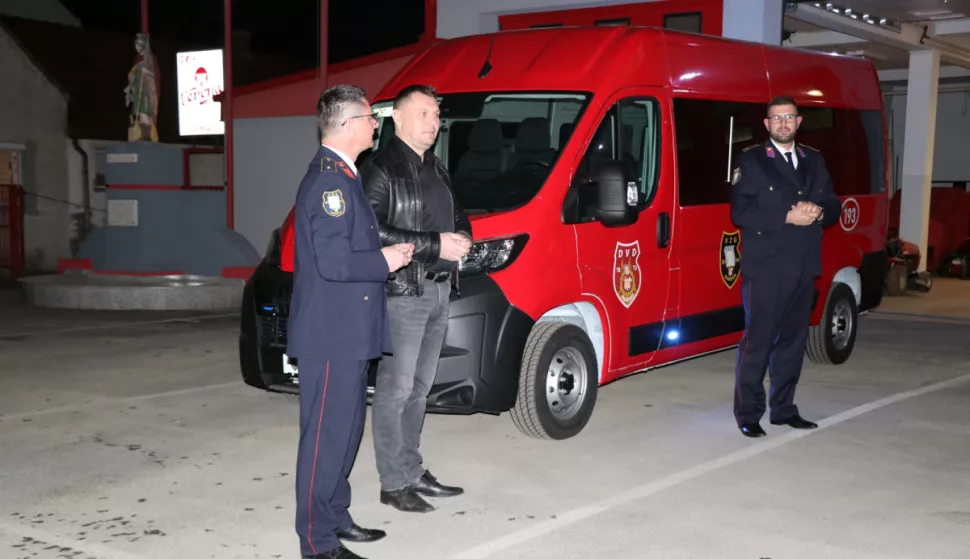 ĐakovoOžiujak 2025.Novo vatrogasno vozilo DVD-u Đakovo