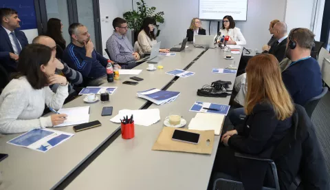 Zagrebe, 11.03.2025. - Američka gospodarska komora (AmCham) je na konferenciji za novinare predstavila rezultate istraživanja poslovnog okruženja u Hrvatskoj. Na fotografiji Andrea Doko Jelu&scaron;ić (L) i Rina Musić (D). foto HINA /Zvonimir KUHTIĆ/ kuzo