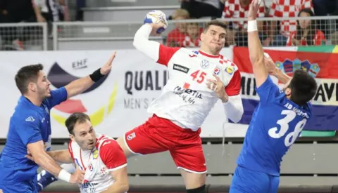 Zagreb, 12.10.2022. - Utakmica 1. kola skupine 5 kvalifikacija za Europsko prvenstvo rukometaša 2024. između reprezentacija Hrvatske i Grčke. Na fototgrafiji Halil Jaganjac.foto HINA/ Admir BULJUBAŠIĆ/ abu