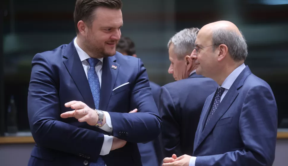 epa11953737 Finance Minister of Croatia Marko Primorac (L) and Greek Finance Minister Kostis Hatzidakis at the start of a Eurogroup finance ministers meeting in Brussels, Belgium, 10 March 2025. EPA/OLIVIER HOSLET