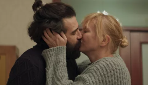 film &scaron;lagerU glavnim su ulogama Janko Popović Volarić i Lana Barić