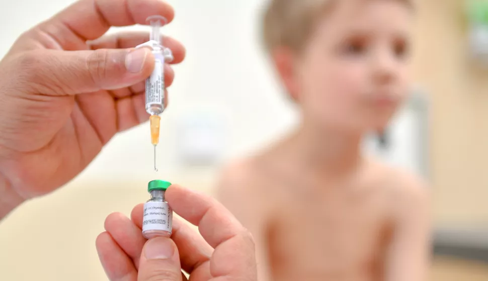 epa07512143 A pediatrician shows a measles vaccine in a hospital in Schwelm, Germany, 17 April 2019. With 112,000 cases worldwide in the first three months of this year, the number of measles cases has increased fourfold compared to the previous year. In Europe, the number of cases of measles in 2018 was the highest in ten years. The highly dangerous viral disease is spreading more and more. The federal state of Brandenburg is the first German region to introduce compulsory vaccination for children, as concerns about the increase in measles infections are growing. All children attending kindergartens in the state will be required to be vaccinated against measles as part of new measures. EPA/SASCHA STEINBACH