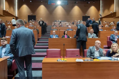 Zagreb, 14.03.2025. - Saborski zastupnici glasaju o raspravljenim točkama.foto HINA/ Edvard ŠUŠAK/ es