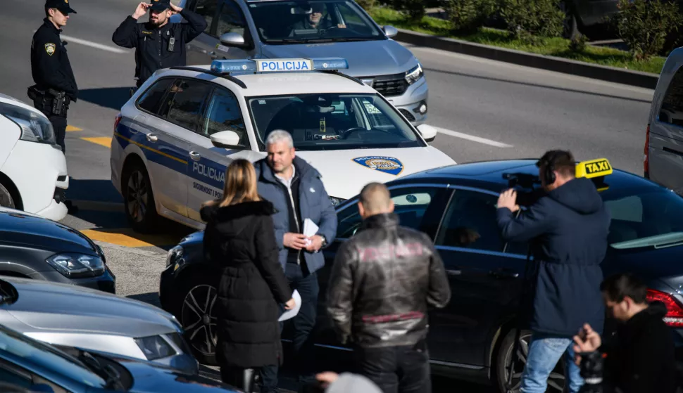 ZADAR - 18.03.2025 - Veliki prosvjed taksista na Zadarskom Poluotoku