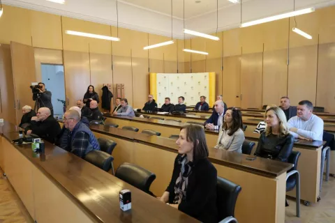U županijskoj vijećnici u Vukovaru upriličeno potpisivanje ugovora o dodjeli financijskih sredstava braniteljskim udrugama