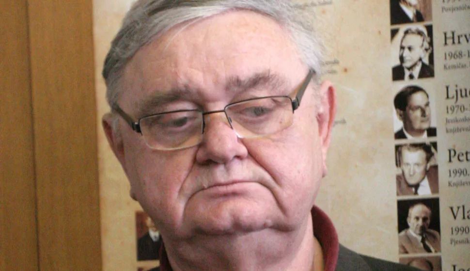 OSIJEK, 16. 05. 2014, STROSSMAYEROVA 1. MATICA HRVATSKA, PRESS, PODPREDSJEDNIKI MH STJEPAN DAMJANOVIĆ I GLAVNI TAJNIK MH ZORISLAV LUKIĆ...snimio GOJKO MITIĆ