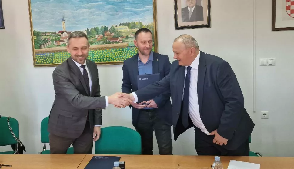 Potpisan ugovor o izgradnji Centra za starije u Jakšiću, ministar Marko Piletić, ožujak 2025.